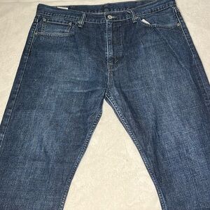 Levis Vintage Dark Blue Jeans - Size 38/32